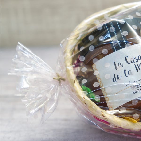 Detalle de la cesta regalo azahar